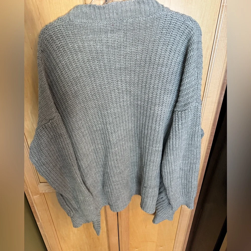 Cozy Gray Women's Cardigan - Picture 3 of 8